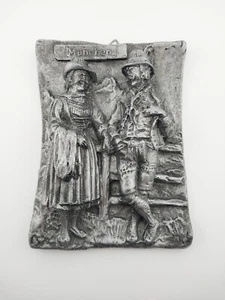 Repo. of a 1880 Lenggries Bayern Bursche & Mädchen Heavy Composite Wall Plaque - Picture 1 of 19