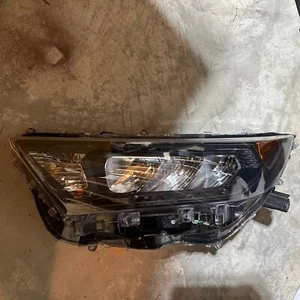 Faro conductor izquierdo híbrido Toyota RAV4 2019-2021 OEM LED bisel negro - Imagen 1 de 4