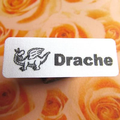 Selbstklebend / Wunschtext / Motiv / Aufbügeln oder kleben / Textiletiketten  - Bild 1 von 4