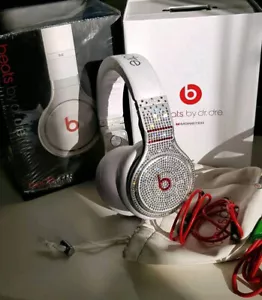 Monster Beats PRO By Dr. Dre, weiss, Kopfhörer, Unikat mit Swarovski Kristallen - Bild 1 von 8