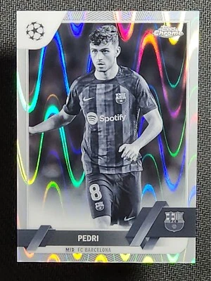 2022-23 Topps Chrome UEFA PEDRI #136 Night Vision Ray Wave  - Image 1 of 2