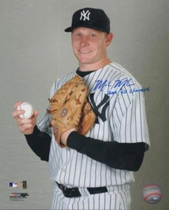 MARK MELANCON   NEW YORK YANKEES 2009 WS CHAMPS  SIGNED 8X10 PHOTO W/ COA - Picture 1 of 1
