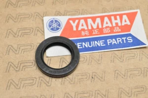 NOS Yamaha BW200 IT200 TY350 WR500 XT250 YZ125 YZ80 Oil Seal 93102-17263 - Picture 1 of 1