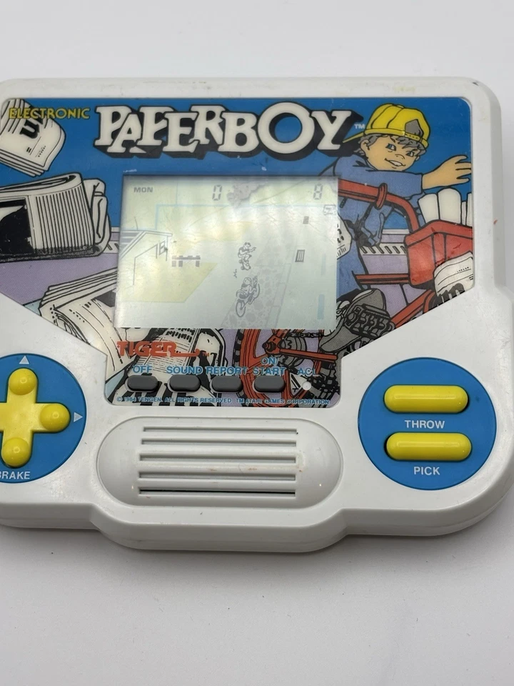 TIGER Paperboy Vintage Electronic Handheld Tabletop Arcade Portable 1988 WORKS - Image 1 of 4