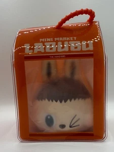 Colgante de pellizco POP MART The Monsters Wacky Mart Labubu YAKITORI - Imagen 1 de 8