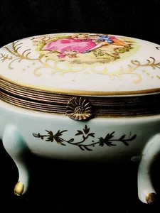 Vintage Porcelain Trinket Box Courting Couple Scene Gold Trim Vanity Decor 4" L - Picture 1 of 8