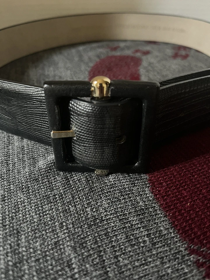 Cinto preto Ivanka Trump Style # 131092 tamanho M - Imagem 1 de 4