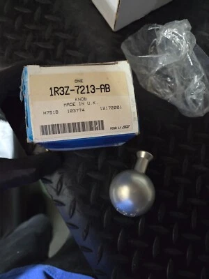 NOVO SEM ETIQUETAS FORD MUSTANG 2001 BULLITT 2003-2004 MACH 1 2004 40º BOTÃO DE MUDANÇA DE 5 VELOCIDADES - Imagem 1 de 4