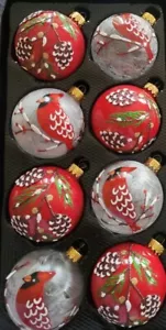 Winter Wonder Lane RED CARDINAL BIRDS & PINE CONES 3" Glass Set 8 Ornaments NIB - Picture 1 of 1