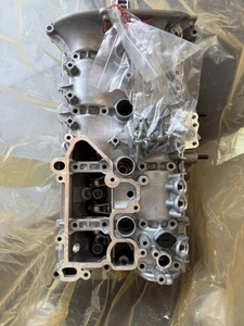2020-2021 Audi S3 A3 TT Head Assembly OEM Brand New In Box # 06K103063CN 0 Miles - Foto 1 di 7