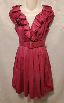 Vestido de cóctel Kay Unger fucsia seda con volantes | Talla 4 | Con cinturón | Ajuste acampanado Foto 1 de 4
