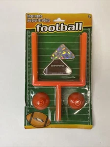 Football Finger Game 1 or 2 Players 2 Skill Levels All Ages Football Fans NEW - Picture 1 of 2