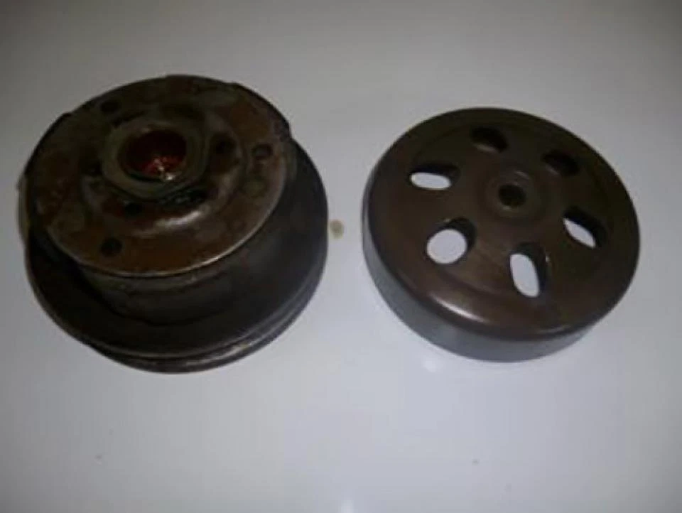 Embrayage origine pour moto 50 CPF081 Occasion - Photo 1/1
