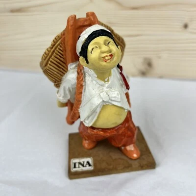 Estatuilla de hombre agricultor coreano vintage cesta de transporte - falta palo Foto 1 de 4