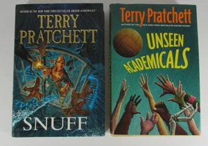 Unseen Academicals by Terry Pratchett. Hardback. US 1st edition and SNUFF - Foto 1 di 3
