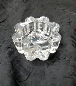Vetro cristallo trasparente fondo stella sale aperto forma fiore smerlato vintage - Foto 1 di 5