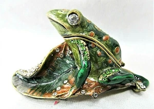Frog on a Leaf Jeweled  Pewter Trinket Box Wildlife Amphibians - Picture 1 of 2