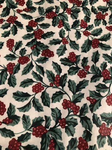 Longaberger Button / Frosty Jr. Basket Liner - Traditional Holly Cover