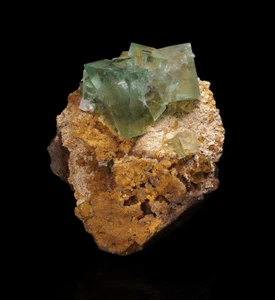 Fluorite crystals on matrix from Xianghualing - China - Picture 1 of 4