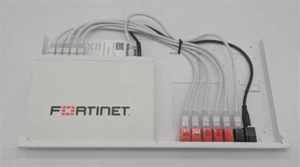 FortiGate 40F + support de rack #553 - Photo 1/3