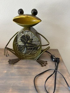 Large Metal green Frog Electric Fan Table Fan Works Great - Picture 1 of 8
