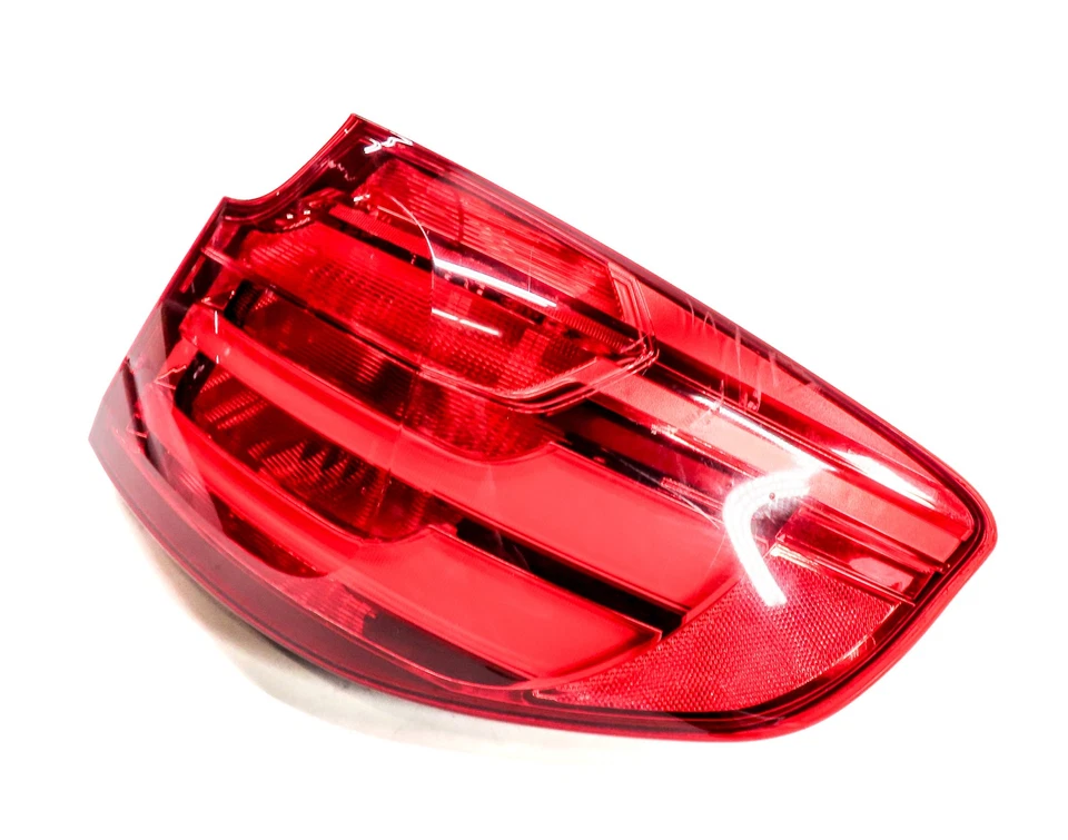 14-16 PILOTO TRASERO DERECHO BMW 328iGT 335i GT (F34) LUZ TRASERA EXTERIOR LUZ TRASERA (LED) Foto 1 de 4