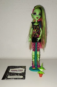 Monster High Venus McFlytrap Puppe First Wave mit Zubehör - Bild 1 von 5