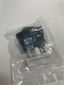 EATON XR3CG44NV1XX LIGHTED ROCKER SWITCH 21A 14VDC NIB - Picture 1 of 3