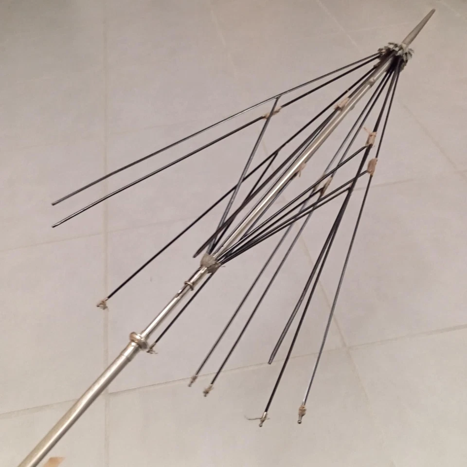 Struttura metallica per ombrellino da passeggio anni 50 - Immagine 1 di 4