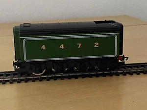 Hornby R075 LNER 4472 Flying Scotsman Auxiliary Water Tender - Picture 1 of 5