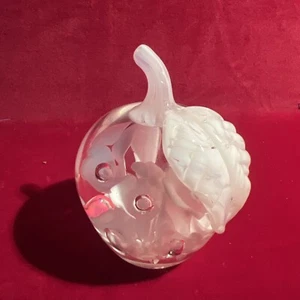 RARE 1979 MAUDE and BOB St. Clair Iridescent Art Glass Apple PAPERWEIGHT (i2) - Picture 1 of 4