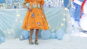 Beautiful Little Dress For Your Little Angel size 6 - Picture 1 of 1