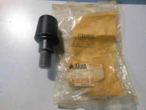 NOS Yamaha Grip End 84-85 XJ600 89-96 FZR600 92-93 TDM850 51J-26246-00 - Imagen 1 de 5