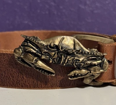 Hebilla de cinturón Hooknhide azul cangrejo 42 latón cuero Tumbaga Charleston Preppy $225 Foto 1 de 4