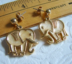 Vtg Avon Gold Tone Dangle EARRINGS, Enameled Elephant F44 - Picture 1 of 6