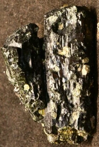 AUGITE, FLUORAPATITE, QUARTZ, 3X2X5CM, ZEC BRAS-COUPÉ MANIWAKI, QUEBEC CANADA #6 - Bild 1 von 2
