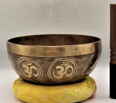 11 inch Diameter Om Etching Singing Bowl-Deep Relaxing Sound Vibration Gift Bowl - Image 1 of 4