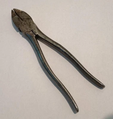 Snap-On 57-R Vacuum Grip Lineman Pliers with Wire Cutters Vintage GREAT TEETH - Image 1 of 4