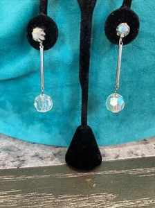 Vintage Aurora Borealis Long Dangling Screwback Earrings - Picture 1 of 5