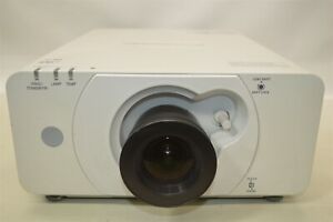 Panasonic PT- DZ570U 2000:1 4000 Lumens DLP Video Projector w/Lamp *No Remote*