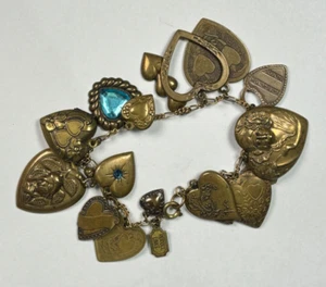Vintage Pididdly Links - Kingston N.Y. Brass Heart Charm Bracelet - RARE - Picture 1 of 8