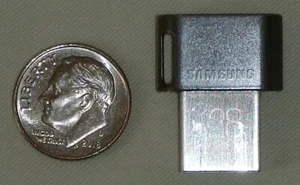 Samsung Fit Plus 128GB USB 3.1 Flash Drive - MUF-128AB/AM - Photo 1/3