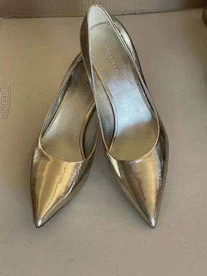 TORY BURCH METALLIC LEATHER POINTED TOE PUMP 2,5” HEEL IN SPARK GOLD US 9 - Image 1 of 4