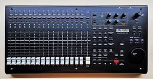 ENSONIQ DIGITAL SYSTEMS PARIS P.A.R.I.S. CONTROL 16 CONTROLLER MIXER ( 1 of 3) - Picture 1 of 7