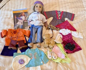 American Girl Puppe JULIE großes Set Outfits Buch Hund - Bild 1 von 12
