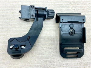 Nuevo soporte delantero y adaptador de brazo en J genuino USGI Norotos. - Imagen 1 de 8