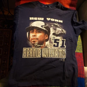 Ny Bernie Williams 2002 Tshirt - Picture 1 of 2