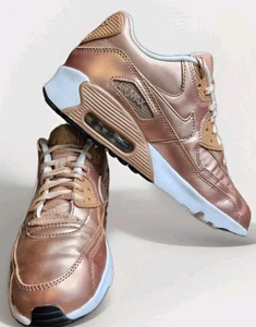 Nike Air Max 90 Metallic Bronze Rose Gold Sneaker Größe 5,5 Y - Bild 1 von 13