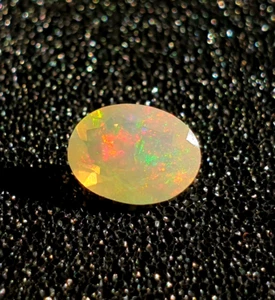 Piedra preciosa suelta corte facetado forma ovalada 100 % natural ópalo etíope 6x8 mm 0,70 quilates - Imagen 1 de 5