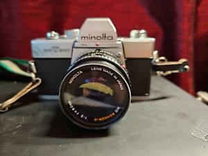 Vintage Minolta SRT 200 35mm Camera w/ MD Rokkor-X 1:2 50mm Lens ***Read***